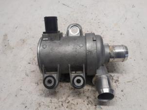 Gebruikte Waterpomp Ford Kuga III (DFK) 2.5 FHEV 16V Prijs € 131,25 Margeregeling aangeboden door Reclycar De Boer BV