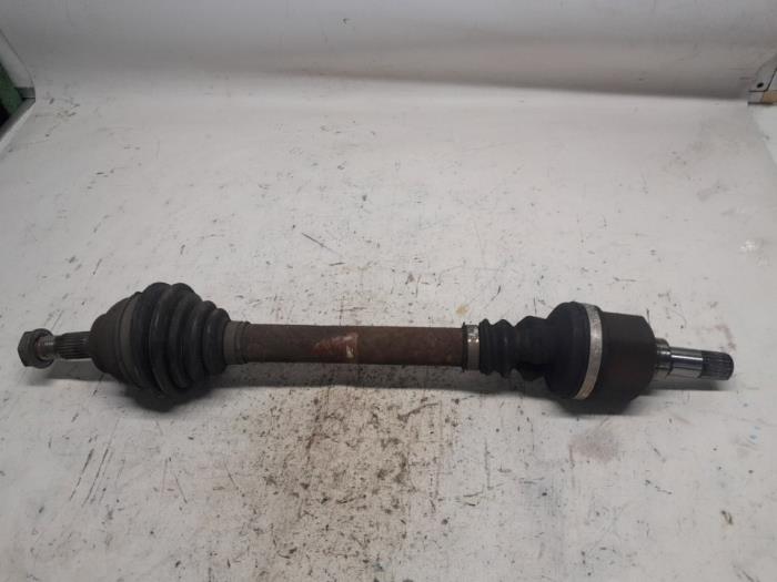 Gebruikte Aandrijfas links-voor Citroen C4 Berline (NC) 1.6 16V VTi Prijs € 26,25 Margeregeling aangeboden door Reclycar De Boer BV