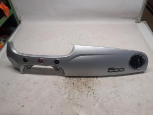 Gebruikte Dashboard deel Fiat 500 (312) 1.0 Hybrid Prijs € 78,75 Margeregeling aangeboden door Reclycar De Boer BV