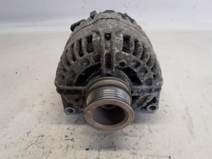 Gebruikte Dynamo Opel Zafira (M75) 1.6 16V Prijs € 36,75 Margeregeling aangeboden door Reclycar De Boer BV