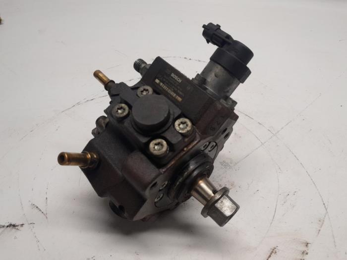 Gebruikte Brandstofpomp Mechanisch Peugeot 207/207+ (WA/WC/WM) 1.4 HDi Prijs € 78,75 Margeregeling aangeboden door Reclycar De Boer BV