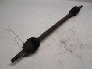 Gebruikte Aandrijfas rechts-voor Citroen C2 (JM) 1.1 Prijs € 36,75 Margeregeling aangeboden door Reclycar De Boer BV