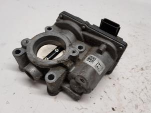 Gebruikte Gasklephuis Renault Clio IV (5R) 0.9 Energy TCE 90 12V Prijs € 42,00 Margeregeling aangeboden door Reclycar De Boer BV