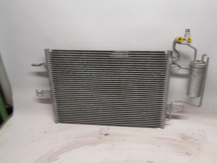 Gebruikte Radiateur Airco Opel Meriva (A) 1.6 16V Prijs € 26,25 Margeregeling aangeboden door Reclycar De Boer BV