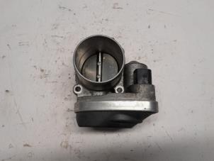 Gebruikte Gasklephuis Renault Scénic II (JM) 2.0 16V Prijs € 31,50 Margeregeling aangeboden door Reclycar De Boer BV