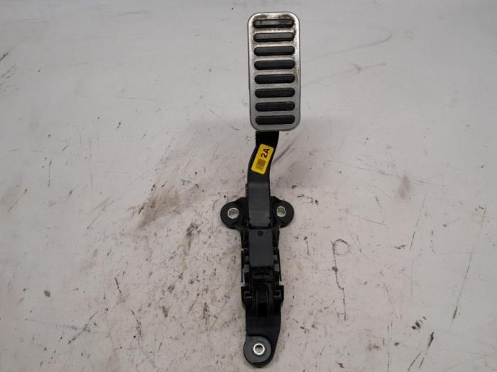 Gebruikte Gaspedaalpositie Sensor Kia Rio IV (YB) 1.0i T-GDi 100 12V Prijs € 52,50 Margeregeling aangeboden door Reclycar De Boer BV