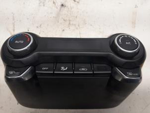 Gebruikte Chaufage Bedieningspaneel Kia Rio IV (YB) 1.0i T-GDi 100 12V Prijs € 131,25 Margeregeling aangeboden door Reclycar De Boer BV