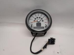 Gebruikte Toerenteller Mini Mini (R56) 1.4 16V One Prijs € 36,75 Margeregeling aangeboden door Reclycar De Boer BV