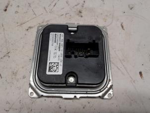 Gebruikte Module LED koplamp Renault Captur (2R) 0.9 Energy TCE 12V Prijs € 52,50 Margeregeling aangeboden door Reclycar De Boer BV