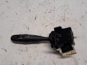 Gebruikte Licht Schakelaar Toyota RAV4 (A2) 2.0 D-4D 16V 4x4 Prijs € 26,25 Margeregeling aangeboden door Reclycar De Boer BV