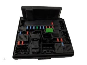 Gebruikte Zekeringkast Nissan Qashqai (J10) 1.6 dCi Pure Drive 4x4 Prijs € 157,50 Margeregeling aangeboden door Reclycar De Boer BV