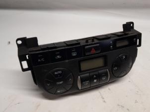 Gebruikte Chaufage Bedieningspaneel Toyota RAV4 (A2) 2.0 D-4D 16V 4x4 Prijs € 52,50 Margeregeling aangeboden door Reclycar De Boer BV