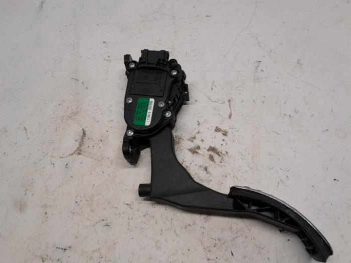 Gebruikte Gaspedaalpositie Sensor Volkswagen Polo V (6R) 1.4 16V Prijs € 26,25 Margeregeling aangeboden door Reclycar De Boer BV