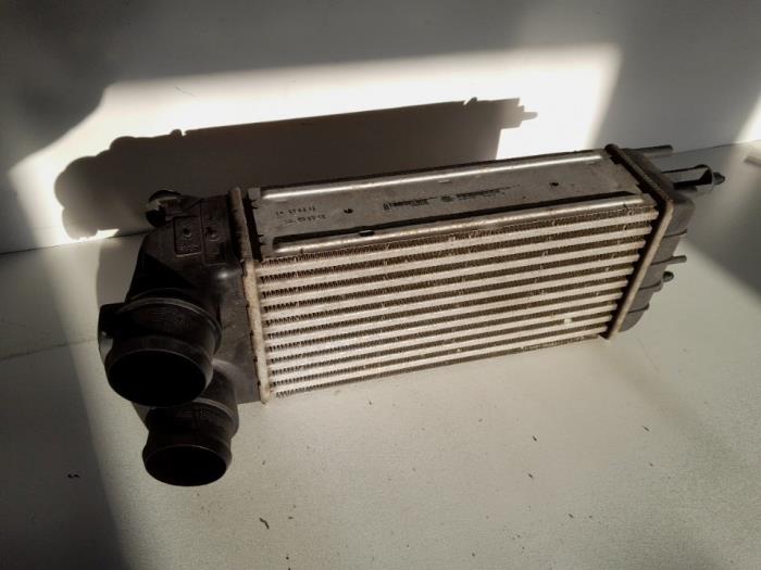 Gebruikte Intercooler Citroen C5 III Berline (RD) 1.6 16V THP 155 Prijs € 36,75 Margeregeling aangeboden door Reclycar De Boer BV