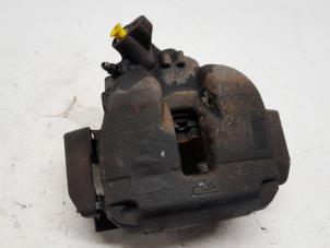 Gebruikte Remklauw (Tang) rechts-voor Citroen C4 Picasso (3D/3E) 1.6 16V THP 155 Prijs € 36,75 Margeregeling aangeboden door Reclycar De Boer BV