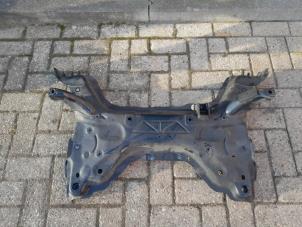 Gebruikte Subframe Peugeot 308 CC (4B) 1.6 16V THP 150 Prijs € 78,75 Margeregeling aangeboden door Reclycar De Boer BV