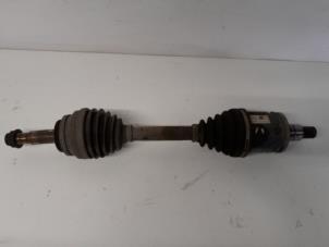 Gebruikte Aandrijfas links-voor Toyota RAV4 (A2) 2.0 D-4D 16V 4x4 Prijs € 42,00 Margeregeling aangeboden door Reclycar De Boer BV