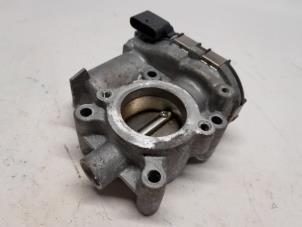 Gebruikte Gasklephuis Nissan Qashqai (J11) 1.3 DIG-T 160 16V Prijs € 78,75 Margeregeling aangeboden door Reclycar De Boer BV