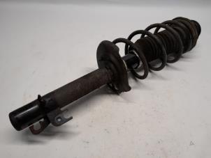 Gebruikte Schokbreker rechts-voor Citroen C1 1.0 12V VVT-i Prijs € 52,50 Margeregeling aangeboden door Reclycar De Boer BV