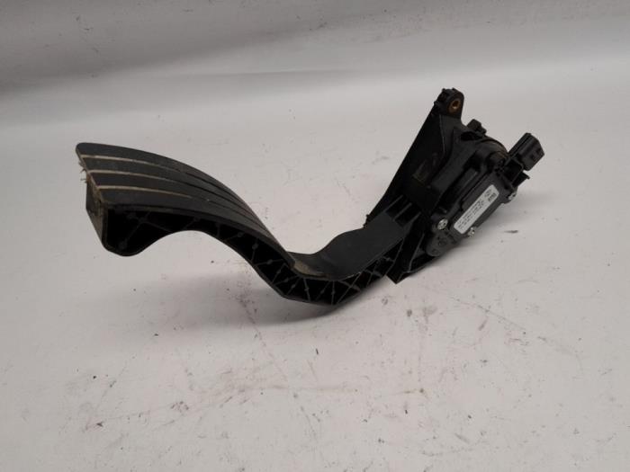 Gebruikte Gaspedaalpositie Sensor Dacia Sandero II 0.9 TCE 12V Prijs € 26,25 Margeregeling aangeboden door Reclycar De Boer BV