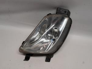 Gebruikte Mistlamp links-voor Peugeot 308 CC (4B) 1.6 16V THP 150 Prijs € 21,00 Margeregeling aangeboden door Reclycar De Boer BV