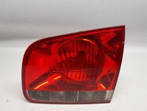 Gebruikte Achterlicht rechts Volkswagen Touareg (7LA/7L6) 2.5 TDI R5 Prijs € 26,25 Margeregeling aangeboden door Reclycar De Boer BV
