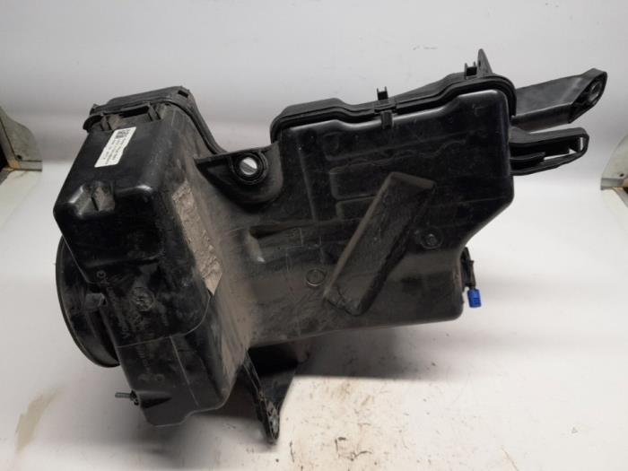 Gebruikte Adblue tank Skoda Scala 1.6 TDI Prijs € 231,00 Margeregeling aangeboden door Reclycar De Boer BV