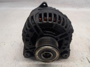 Gebruikte Dynamo Renault Scénic II (JM) 1.5 dCi 105 Prijs € 36,75 Margeregeling aangeboden door Reclycar De Boer BV