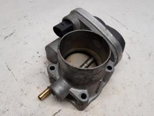 Gebruikte Gasklephuis Renault Modus/Grand Modus (JP) 1.6 16V Prijs € 36,75 Margeregeling aangeboden door Reclycar De Boer BV