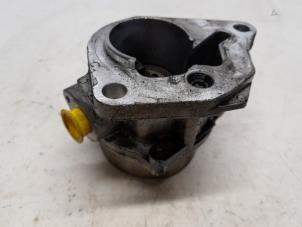 Gebruikte Vacuumpomp (Diesel) Renault Clio IV Estate/Grandtour (7R) 1.5 Energy dCi 90 FAP Prijs € 36,75 Margeregeling aangeboden door Reclycar De Boer BV