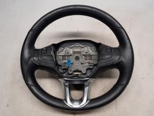 Gebruikte Stuurwiel Peugeot 2008 (CU) 1.2 12V e-THP PureTech 110 Prijs € 52,50 Margeregeling aangeboden door Reclycar De Boer BV
