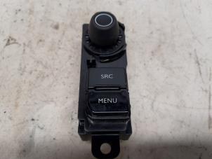 Gebruikte Bediening boordcomputer Peugeot 2008 (CU) 1.2 12V e-THP PureTech 110 Prijs € 21,00 Margeregeling aangeboden door Reclycar De Boer BV