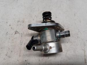 Gebruikte Hogedrukpomp Peugeot 2008 (CU) 1.2 12V e-THP PureTech 110 Prijs € 210,00 Margeregeling aangeboden door Reclycar De Boer BV