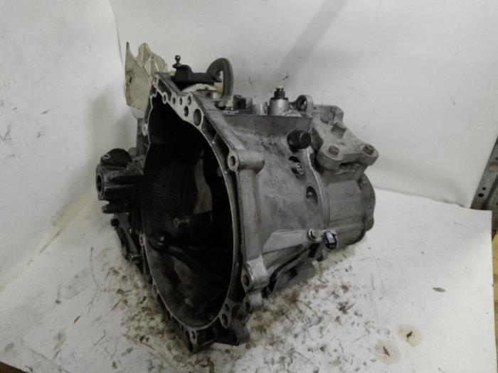 Versnellingsbak van een Peugeot 207 CC (WB) 1.6 16V THP 2007