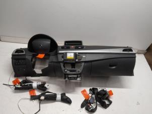 Gebruikte Airbag Set + Module Renault Megane III Grandtour (KZ) 2.0 16V CVT Prijs € 262,50 Margeregeling aangeboden door Reclycar De Boer BV
