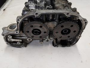 Cilinderkop van een Subaru Outback (BS) 2.0 D 16V 2015