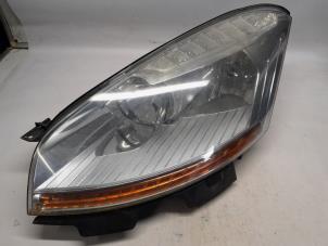 Gebruikte Koplamp links Citroen C4 Picasso (UD/UE/UF) 2.0 16V Autom. Prijs € 157,50 Margeregeling aangeboden door Reclycar De Boer BV
