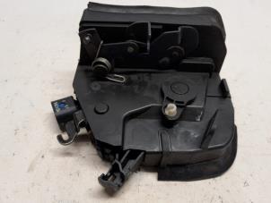 Gebruikte Deurslot Mechaniek 4Deurs rechts-achter BMW X5 (E53) 3.0d 24V Prijs € 26,25 Margeregeling aangeboden door Reclycar De Boer BV