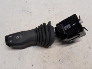 Gebruikte Pinker Schakelaar Opel Antara (LA6) 3.2 V6 24V 4x4 Prijs € 26,25 Margeregeling aangeboden door Reclycar De Boer BV