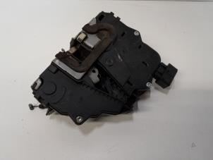 Gebruikte Portierslot Mechaniek 2Deurs links Citroen Jumper (U9) 2.2 HDi 120 Prijs € 26,25 Margeregeling aangeboden door Reclycar De Boer BV