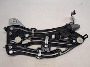 Gebruikte Raammechaniek 2Deurs links-achter Peugeot 207 CC (WB) 1.6 16V Prijs € 47,25 Margeregeling aangeboden door Reclycar De Boer BV