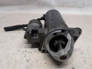 Gebruikte Startmotor Mercedes Vaneo (W414) 1.7 CDI 16V Prijs € 26,25 Margeregeling aangeboden door Reclycar De Boer BV