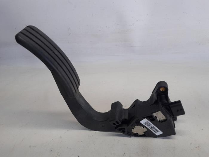 Gebruikte Sensor Gaspedaalpositie Dacia Lodgy (JS/SD0J) 1.6 Sce 100 16V Prijs € 52,50 Margeregeling aangeboden door Reclycar De Boer BV