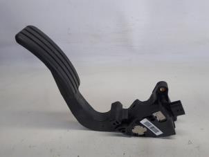 Gebruikte Sensor Gaspedaalpositie Dacia Lodgy (JS) 1.6 Sce 100 16V Prijs € 52,50 Margeregeling aangeboden door Reclycar De Boer BV