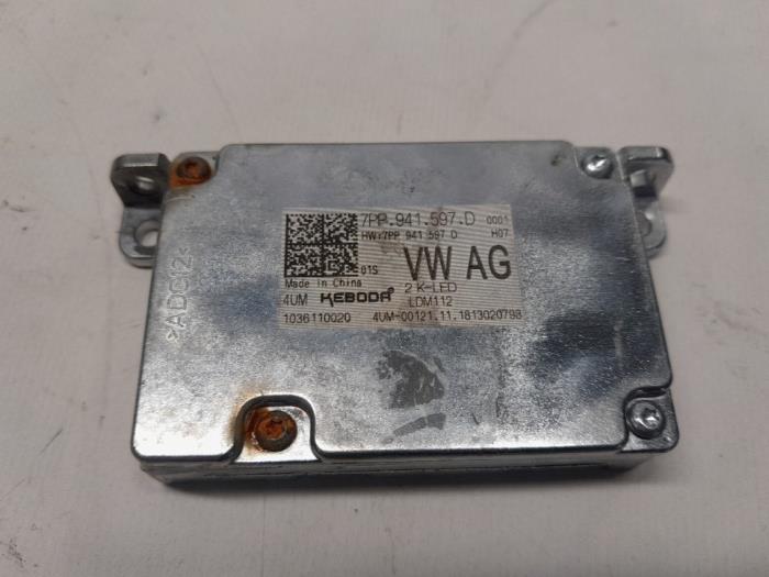 Gebruikte Module LED koplamp Skoda Scala 1.6 TDI Prijs € 78,75 Margeregeling aangeboden door Reclycar De Boer BV