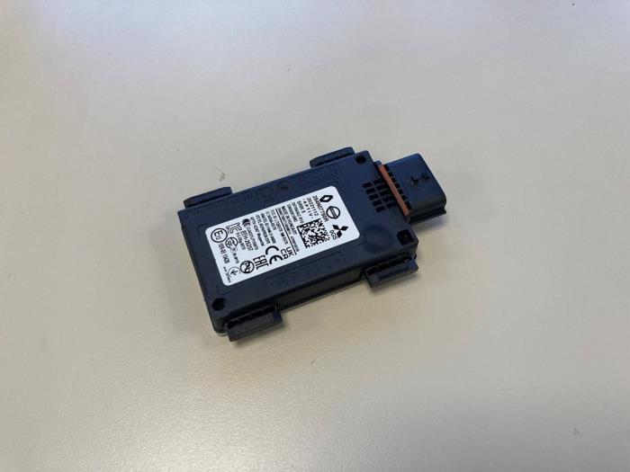 Gebruikte PDC Module Renault Austral 1.2 E-Tech Hybrid 200 Prijs € 84,00 Margeregeling aangeboden door Reclycar De Boer BV