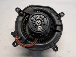 Gebruikte Kachel Ventilatiemotor Mercedes E (W211) 2.7 E-270 CDI 20V Prijs € 52,50 Margeregeling aangeboden door Reclycar De Boer BV