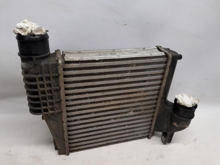 Gebruikte Intercooler Peugeot 308 SW (L4/L9/LC/LJ/LR) 1.6 BlueHDi 120 Prijs € 52,50 Margeregeling aangeboden door Reclycar De Boer BV