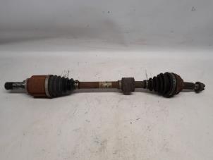 Gebruikte Homokineetas links-voor Renault Clio IV Estate/Grandtour (7R) 1.5 Energy dCi 90 FAP Prijs € 42,00 Margeregeling aangeboden door Reclycar De Boer BV