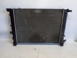 Gebruikte Radiateur Renault Captur (2R) 1.2 TCE 16V EDC Prijs € 42,00 Margeregeling aangeboden door Reclycar De Boer BV